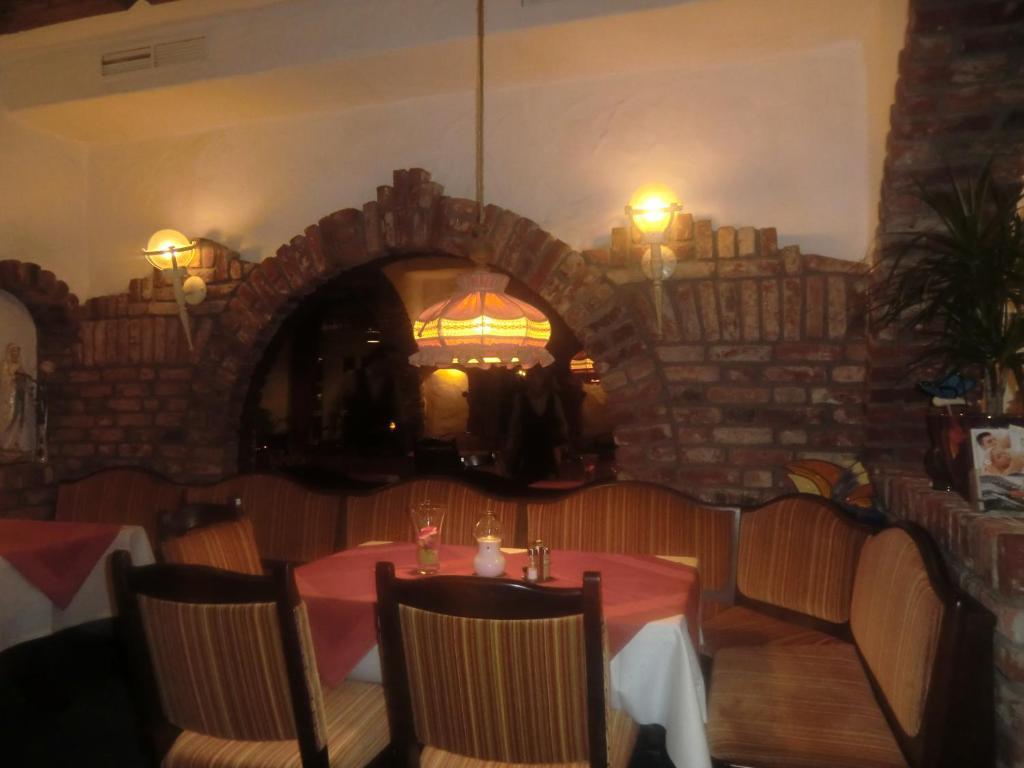 Hotel Restaurant Adria Kroatien Bad Ems Zewnętrze zdjęcie